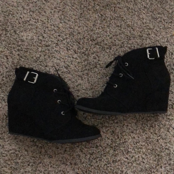 SO Shoes - Black wedge bootie